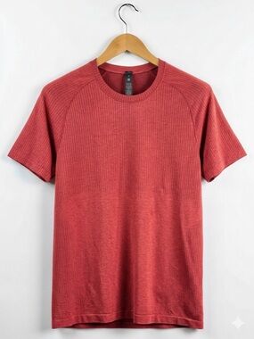 lululemon Metal Vent Tech Short Sleeve 2.0 - Gamay Red / Sour Cherry M
